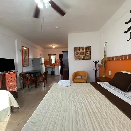 Suites Fenicia (Adults Only) Playa del Carmen Exterior photo