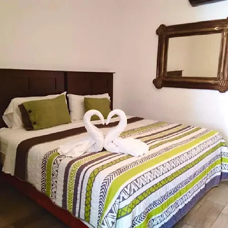 Suites Fenicia (Adults Only) Playa del Carmen Exterior photo