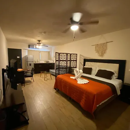 Suites Fenicia (Adults Only) Playa del Carmen Exterior photo