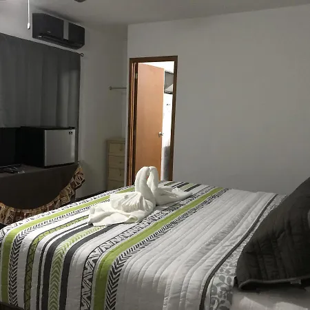 Suites Fenicia (Adults Only) Playa del Carmen Exterior photo