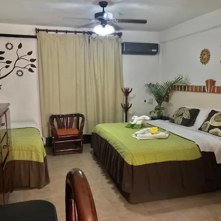 Suites Fenicia (Adults Only) Playa del Carmen Exterior photo